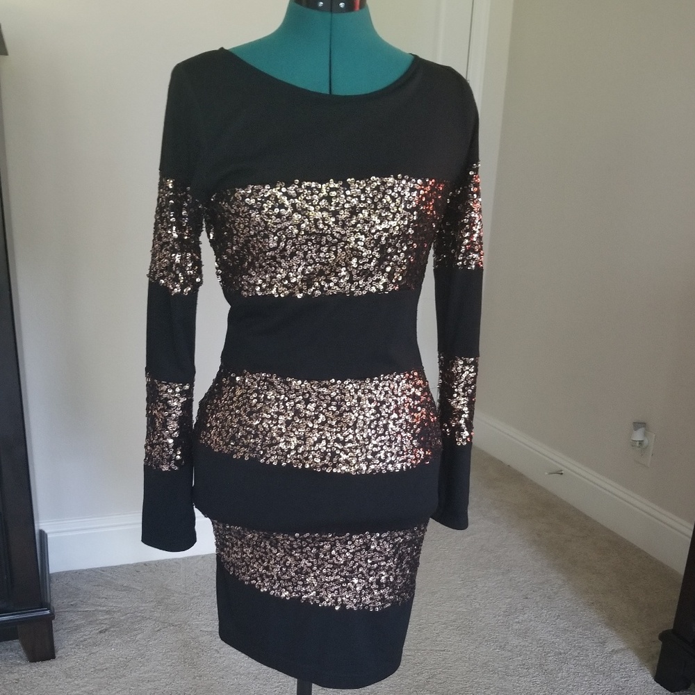 Gianni Bini sequinefd gold and black dress